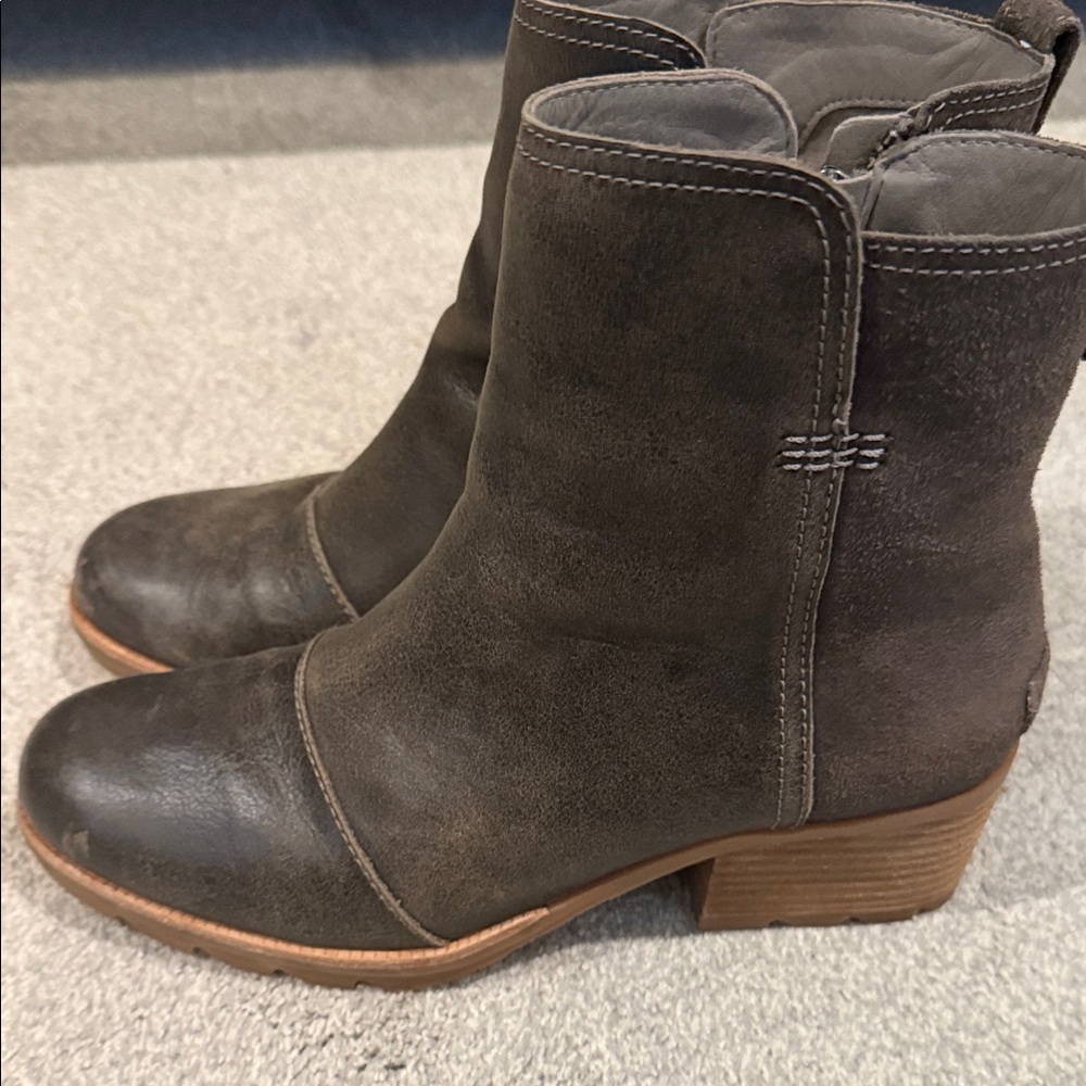 Sorel Women's Dark Brown Ankle Boots